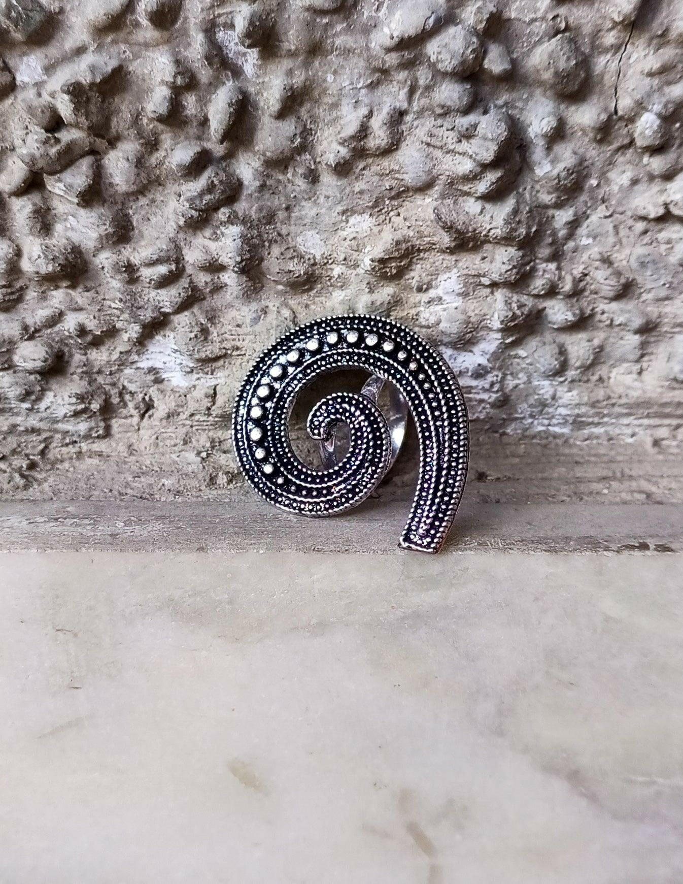 Beaded Curve Silver Oxidised Statement Ring - ZareefJewellery