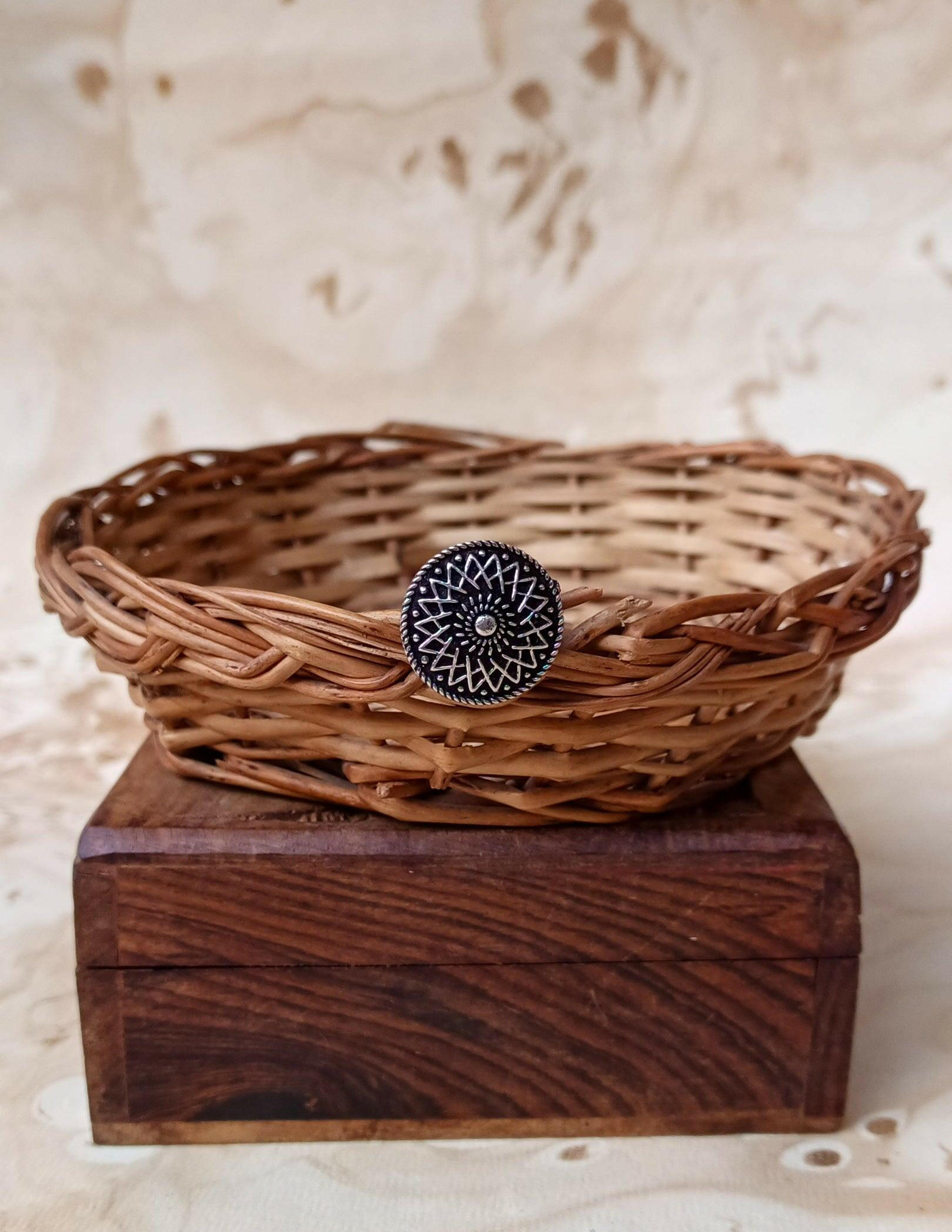 Circle Silver Oxidised Ring - ZareefJewellery