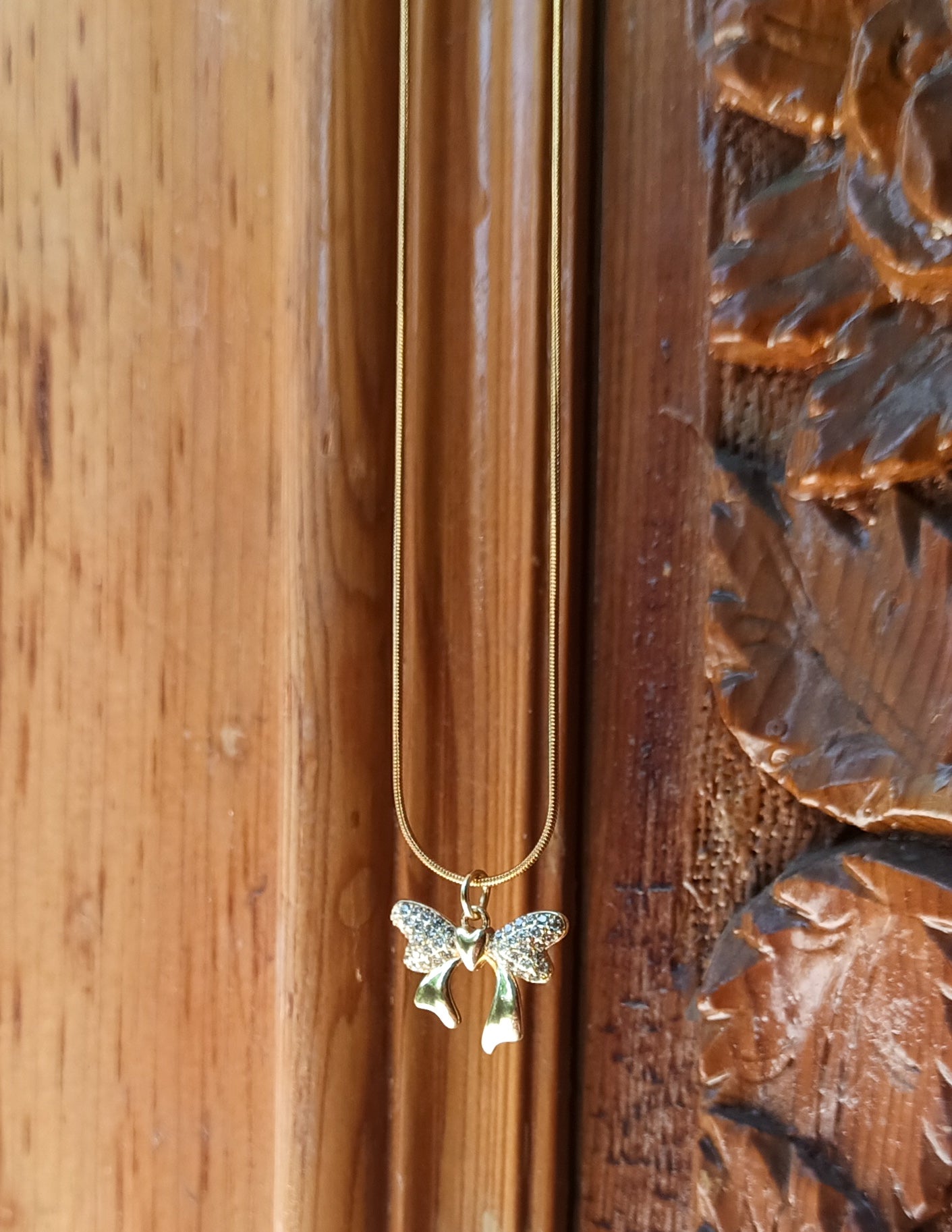 Anti Tarnish Gold Plated Bow Necklace