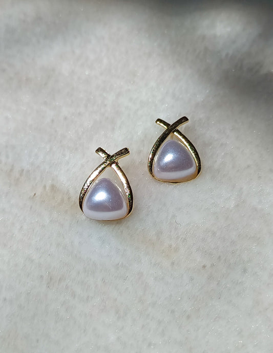 Korean Everyday Golden & White Pearl Studs