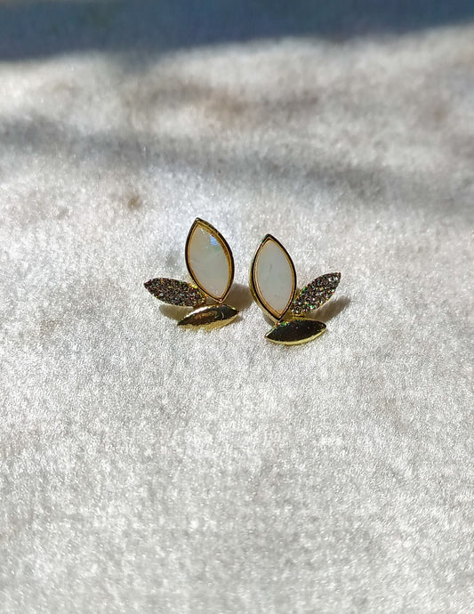 Korean Everyday Golden & White Fairy Leaf Studs